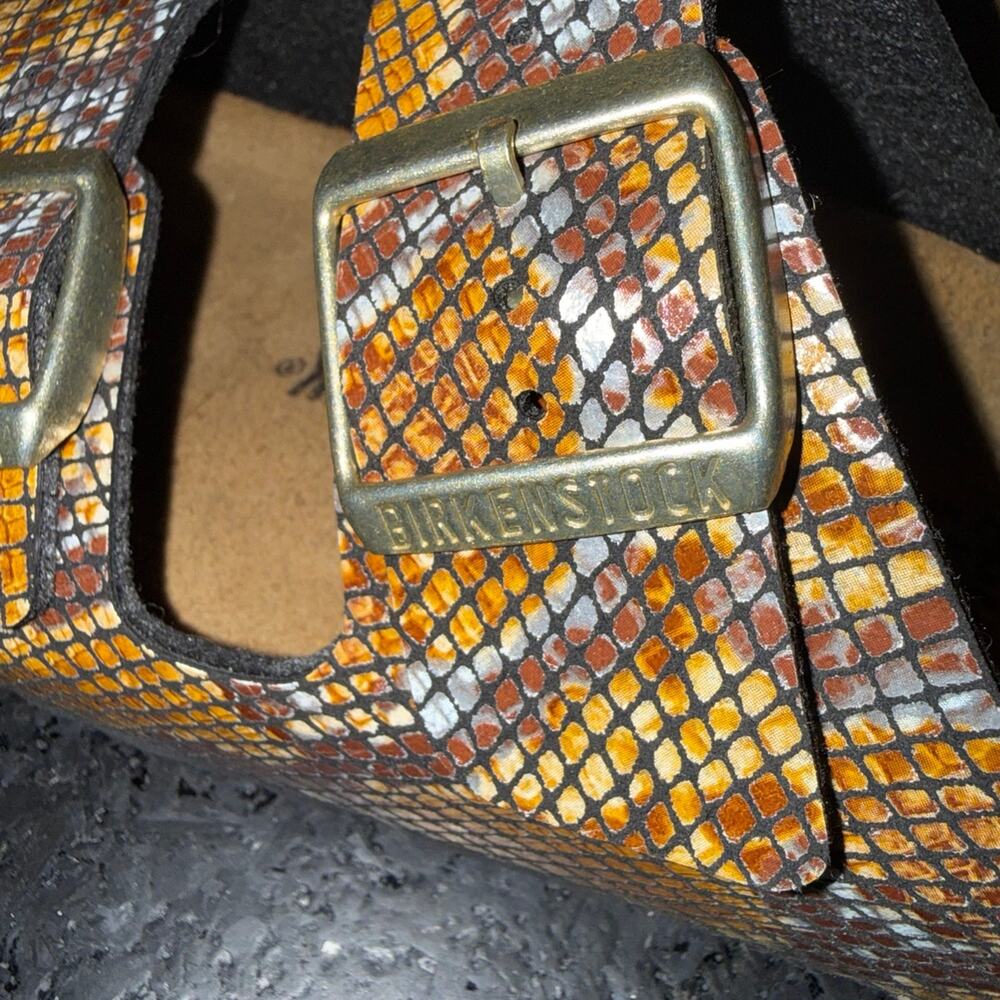 NEW BIRKENSTOCK Arizona shiny python brown snake sandals SZ 38 7-7.5 - Picture 4 of 9